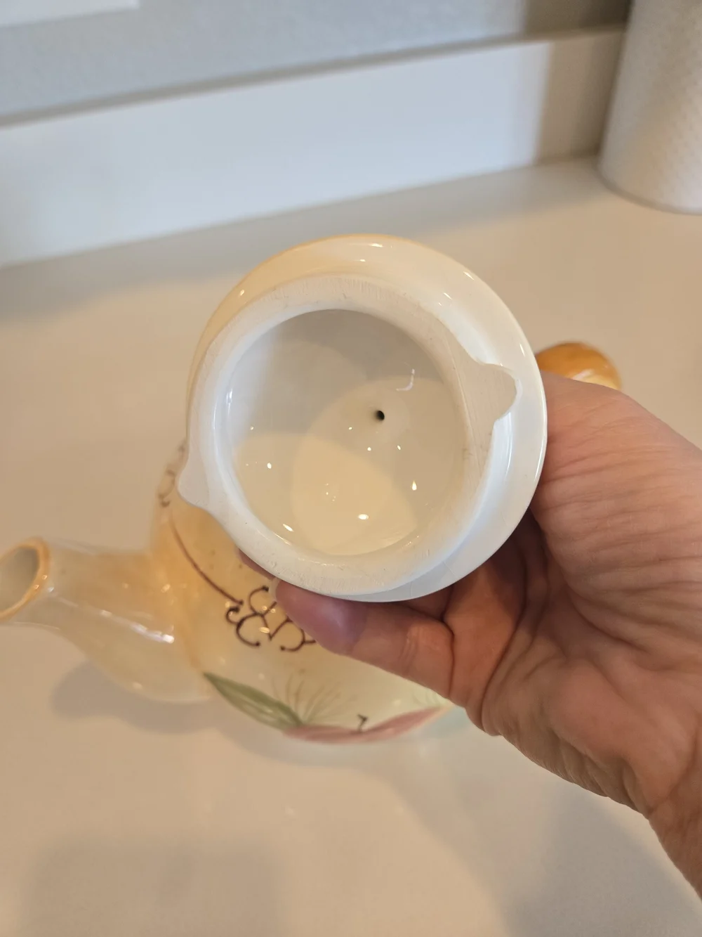 Crate&Barrel Cream Winter Fruits Teapot